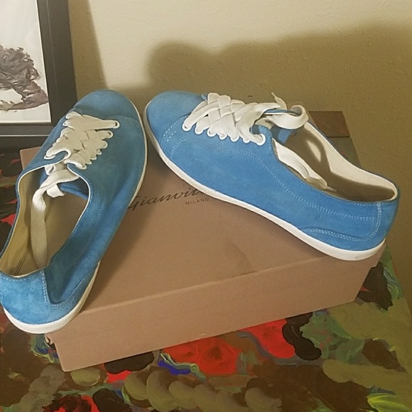 Blue suede bottega veneta sneakers - Picture 3 of 3